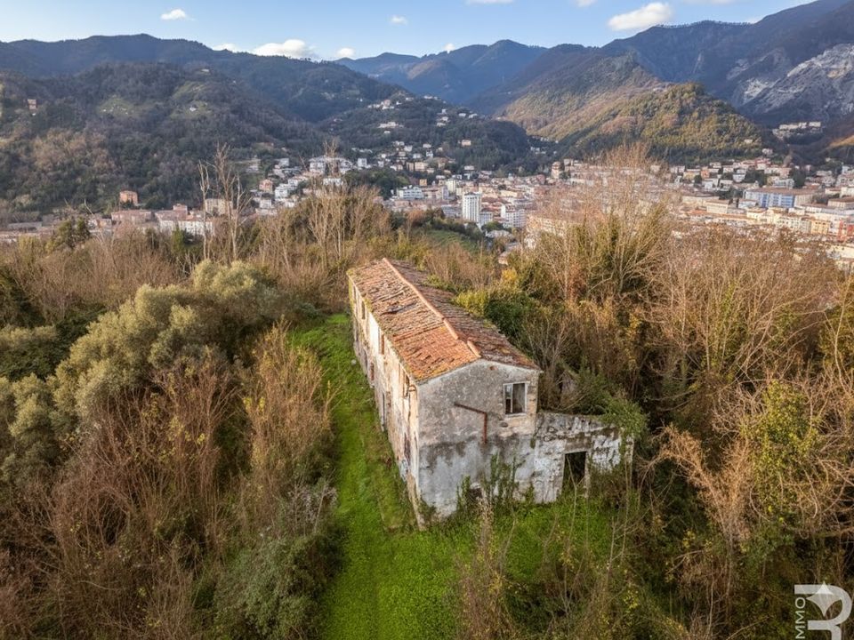 Landejendom i Carrara, Massa and Carrara - foto 4